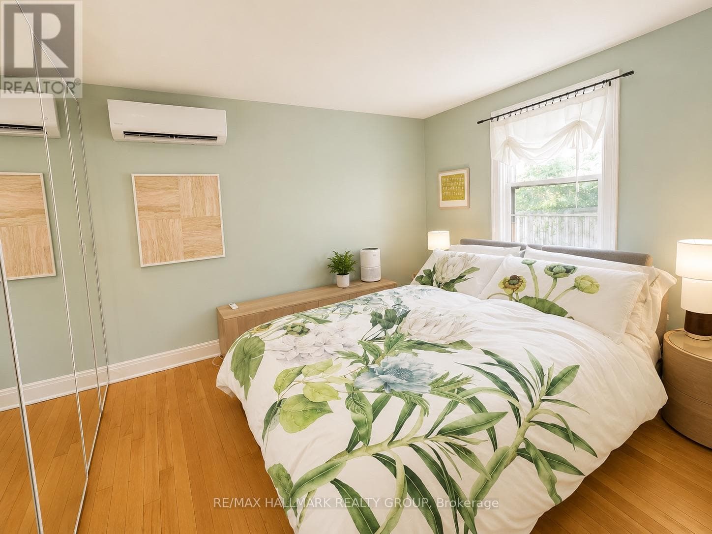45 RUSSELL AVENUE, Ottawa