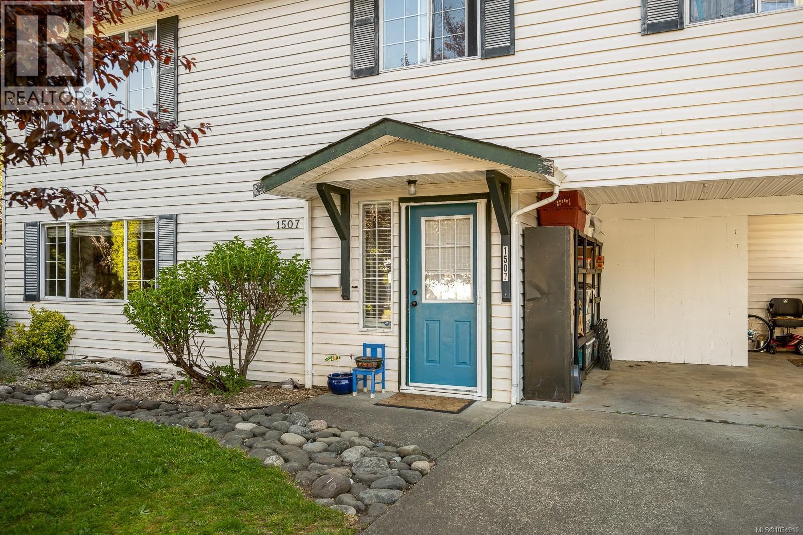 1507 OSPREY PLAZA, Vancouver Island — photo 3