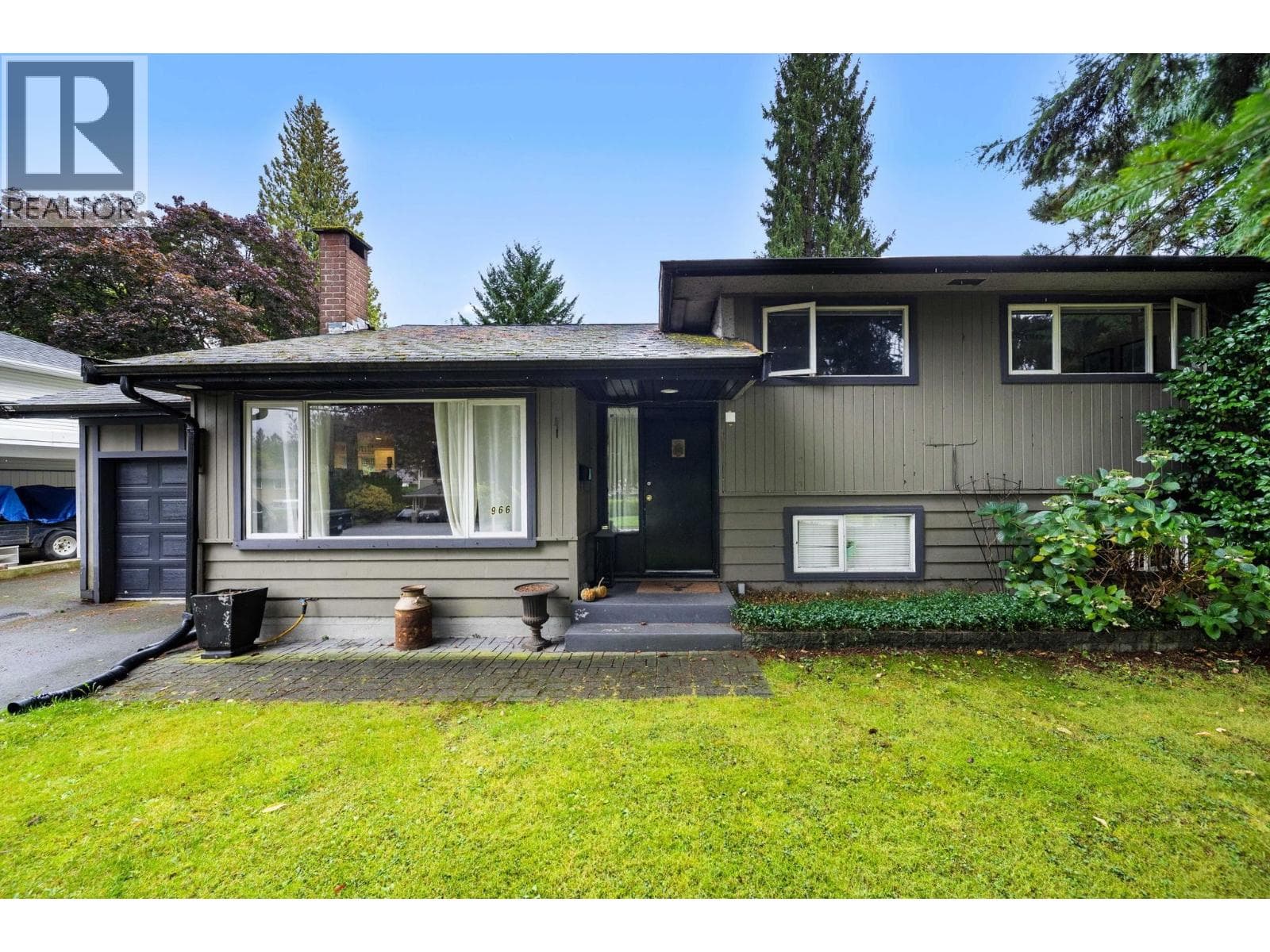 966 DUNDONALD DRIVE, Greater Vancouver — photo 2