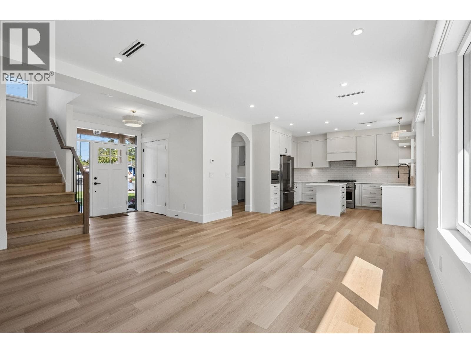 1308 MALVERN PLACE, Greater Vancouver — photo 2