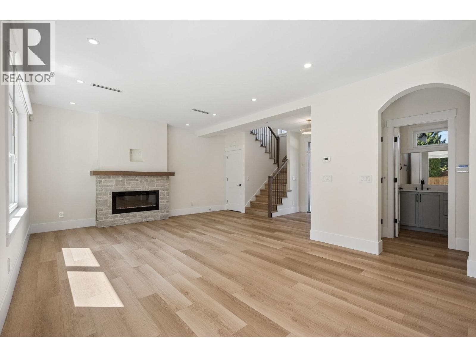 1308 MALVERN PLACE, Greater Vancouver — photo 4