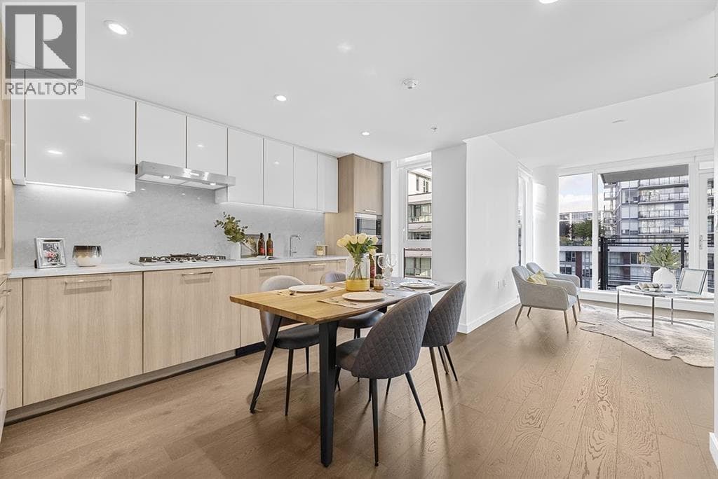 1000 3280 CORVETTE WAY, Greater Vancouver — photo 3