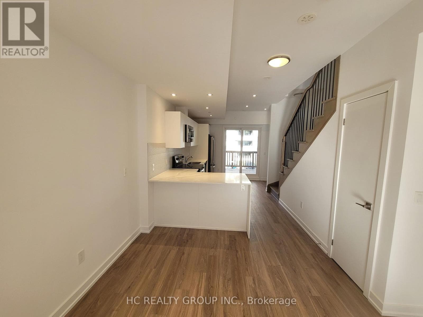 11 CALAMINT LANE, Toronto — photo 4