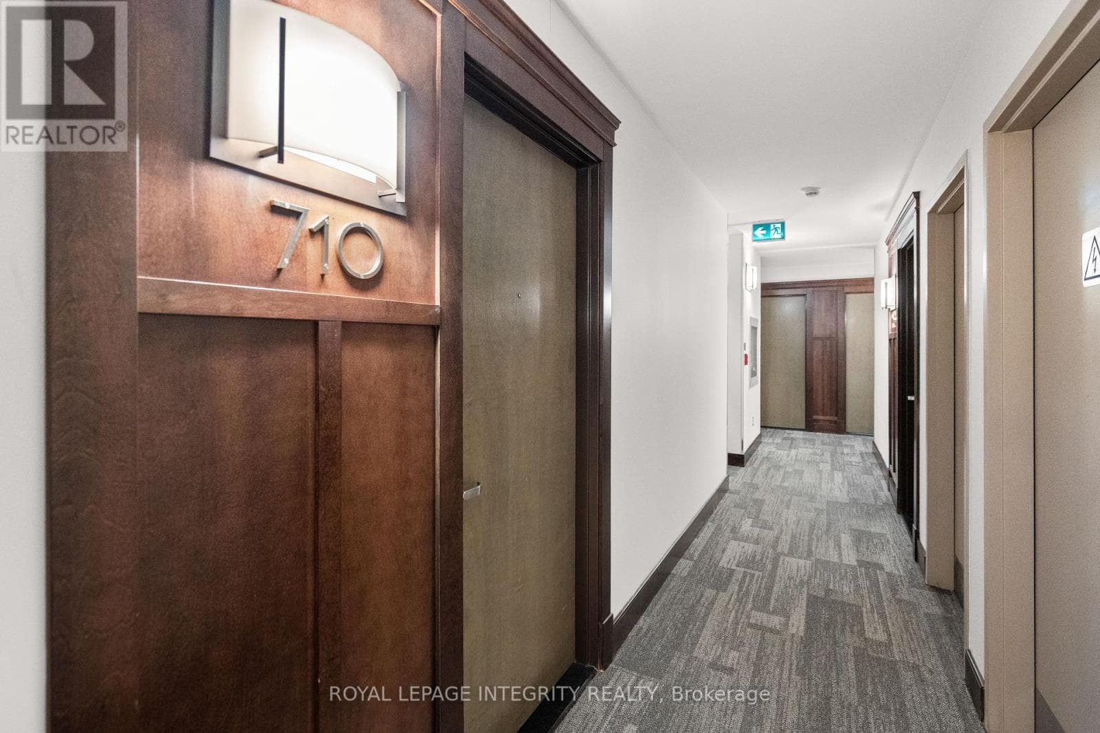 710 - 200 BESSERER STREET, Ottawa — photo 3