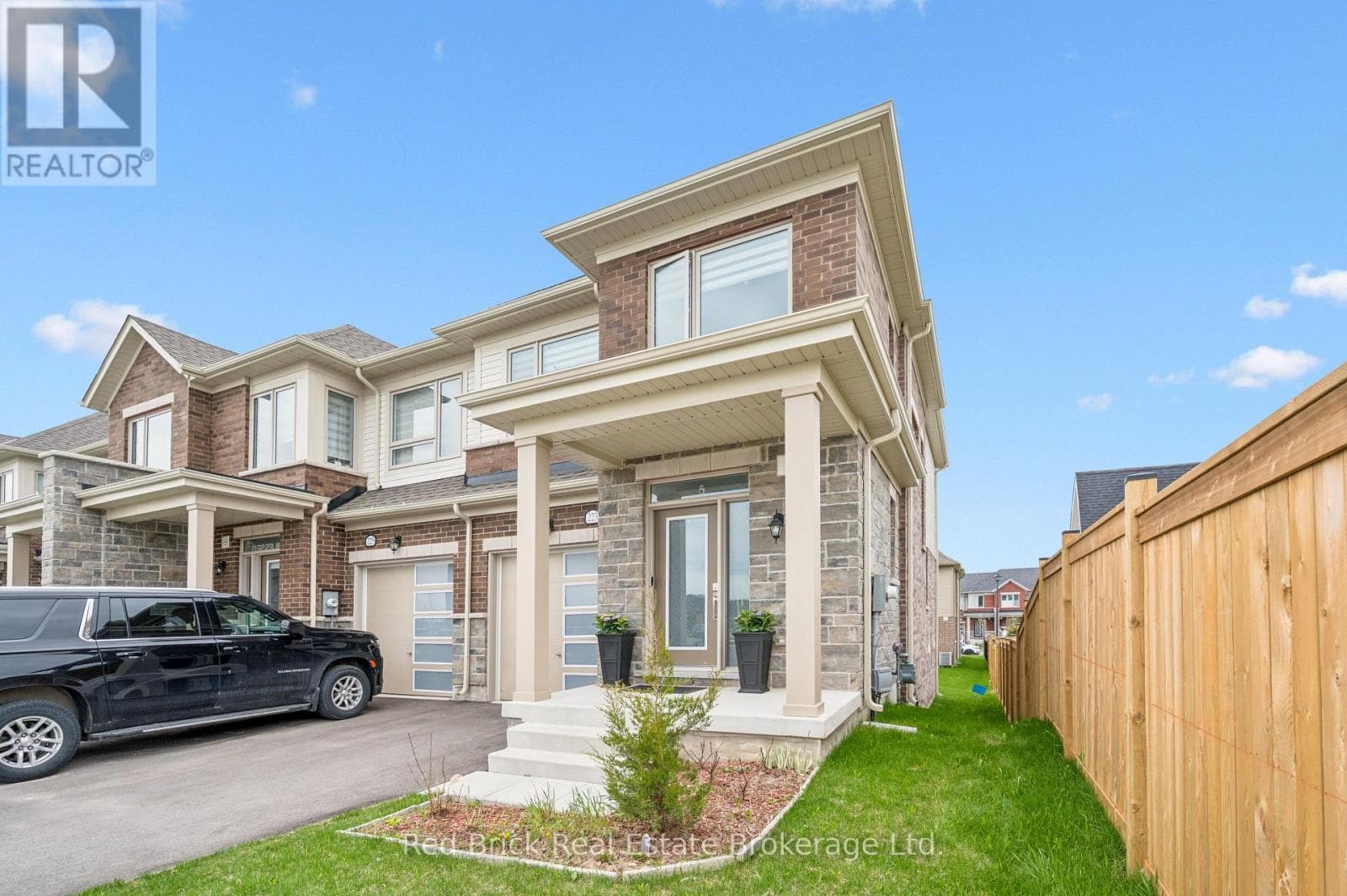 223 FARLEY ROAD W in 