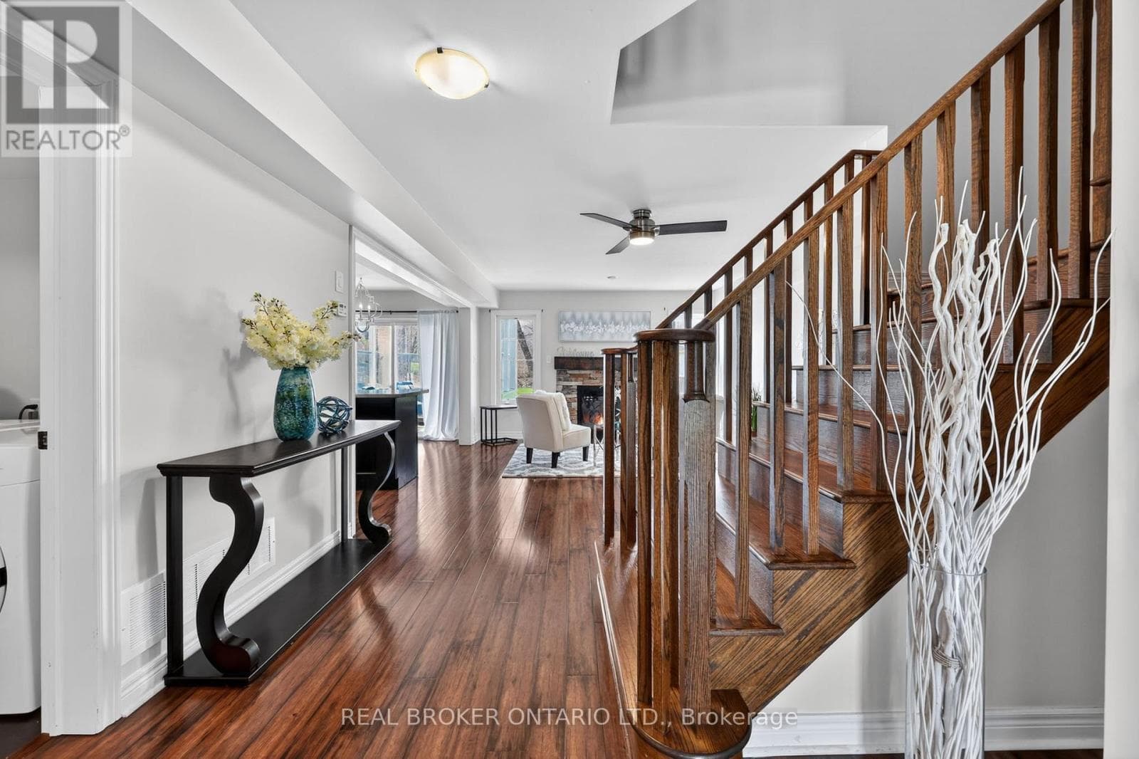 12 MASTERS CRESCENT, Toronto — photo 3