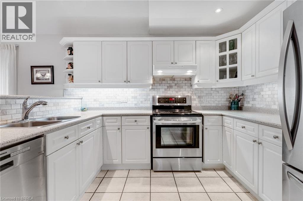 422 POWERLINE Road Unit# 10, Brantford — photo 3