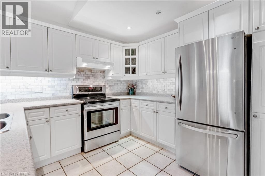 422 POWERLINE Road Unit# 10, Brantford — photo 4