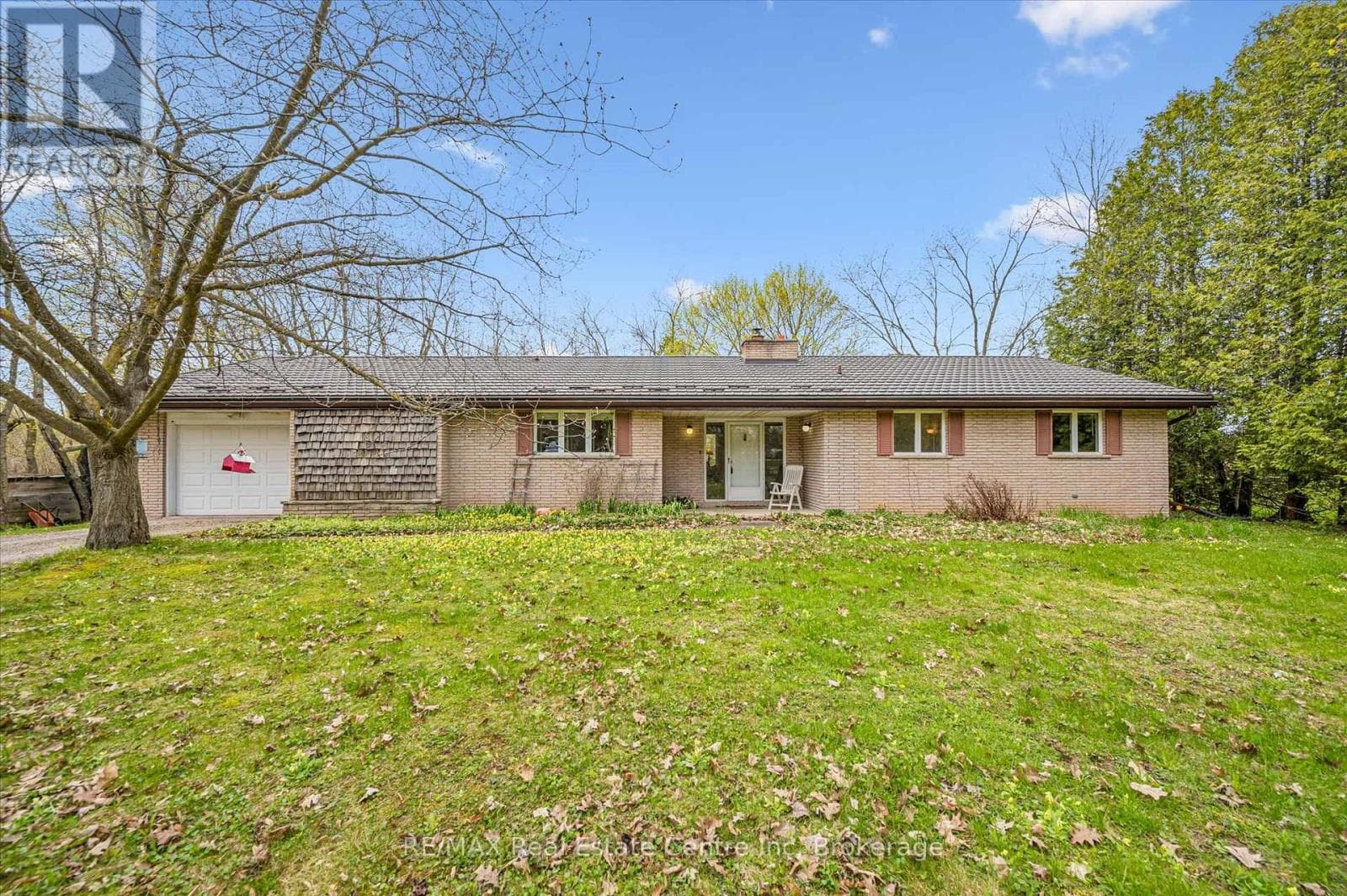 8420 ERAMOSA-GARAFRAXA TOWNLINE in 