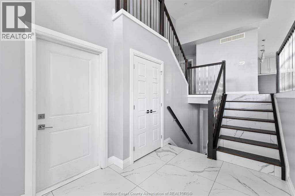 7370 GARNET CRESCENT, Windsor — photo 3