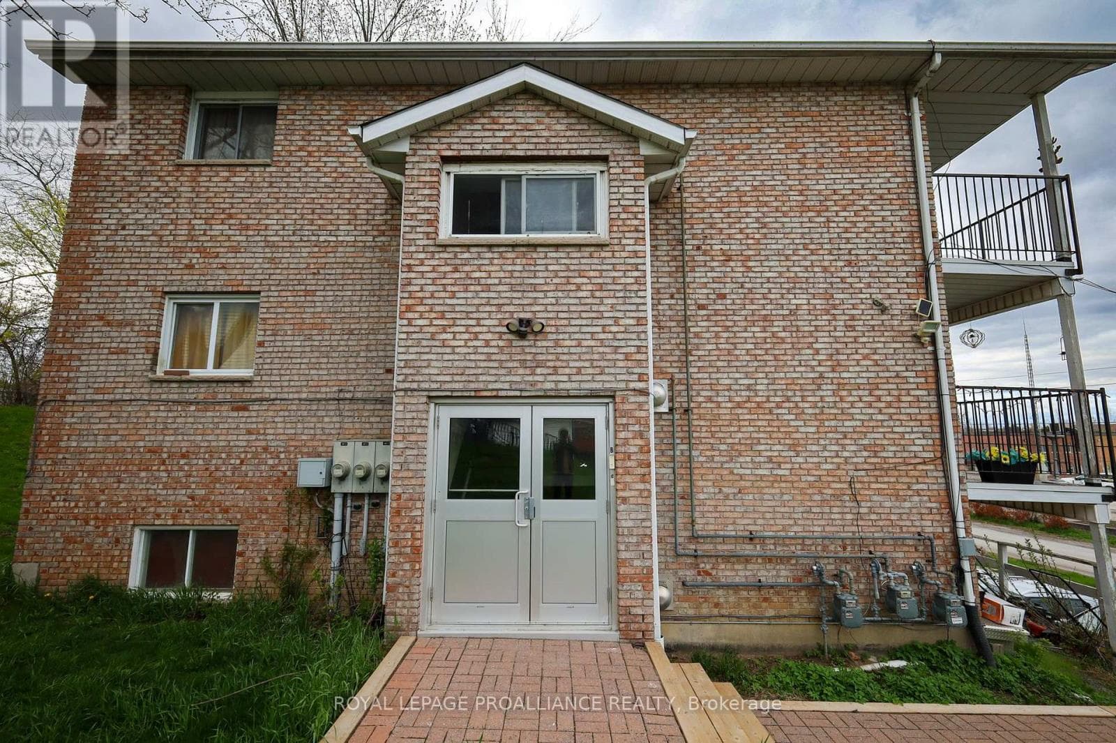 60 WALLBRIDGE CRESCENT, Central Lakes — photo 2