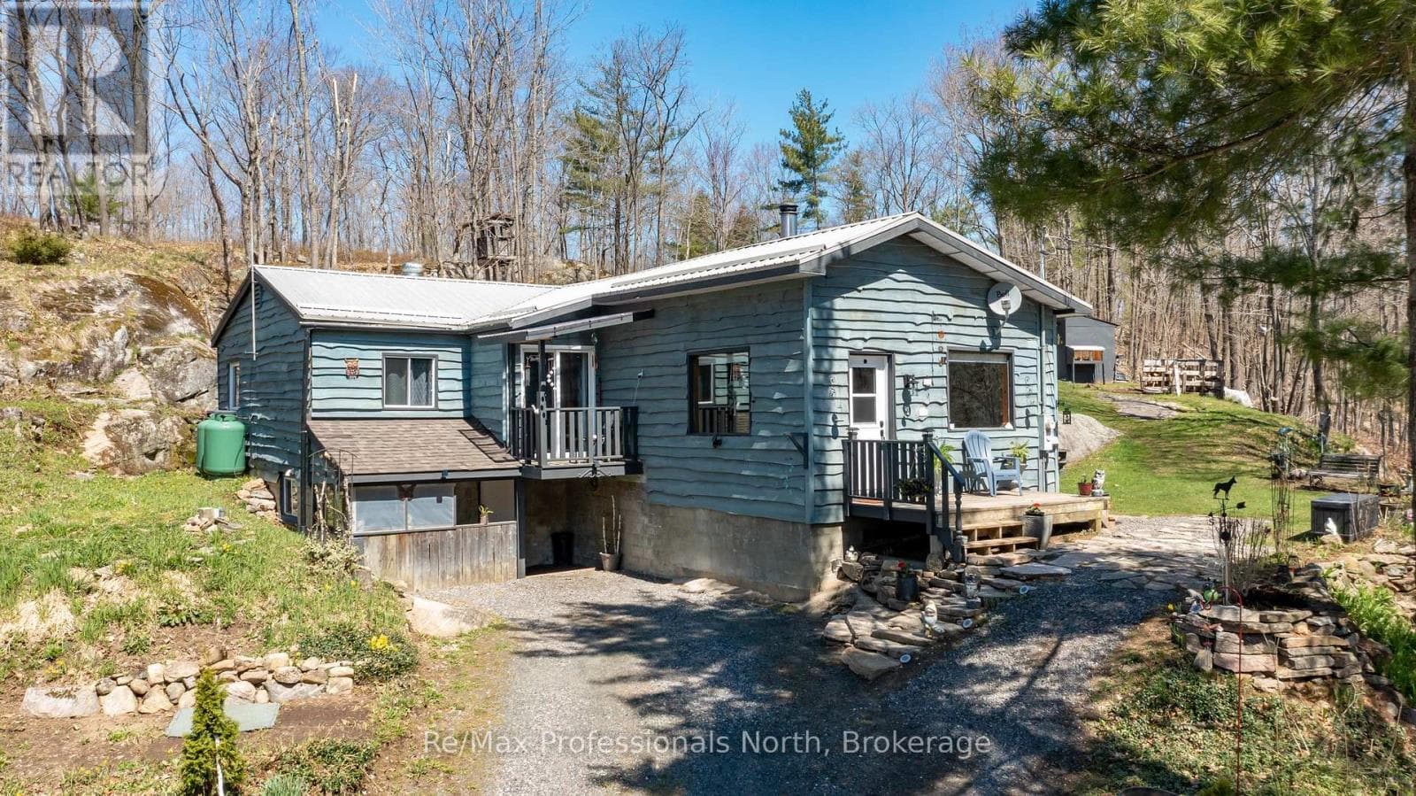 1017 BARLOCHAN ROAD in 