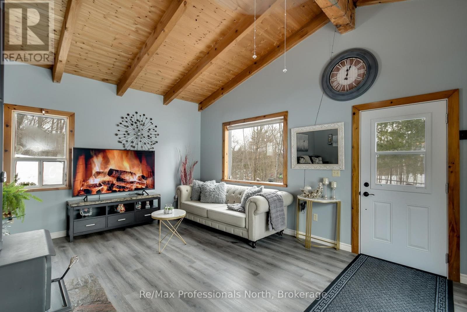 1017 BARLOCHAN ROAD, OnePoint — photo 2