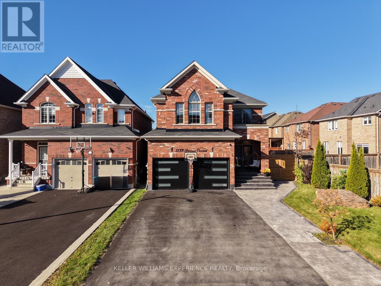 2199 DAWSON CRESCENT in 