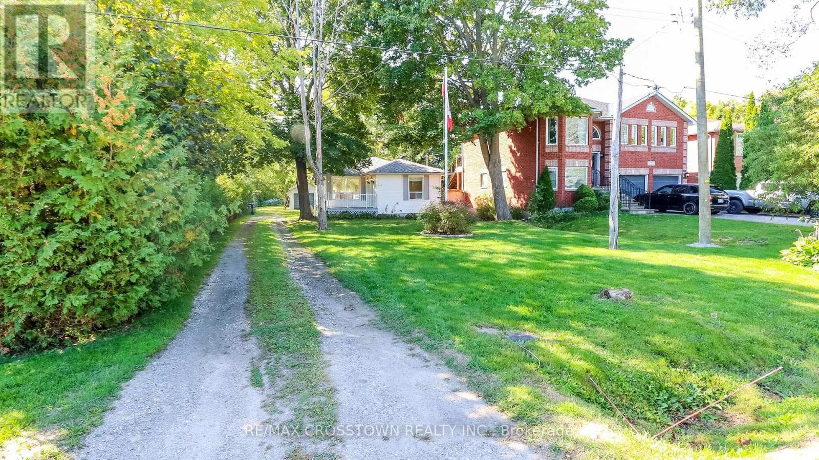 673 ROBERTS ROAD, Toronto — photo 3