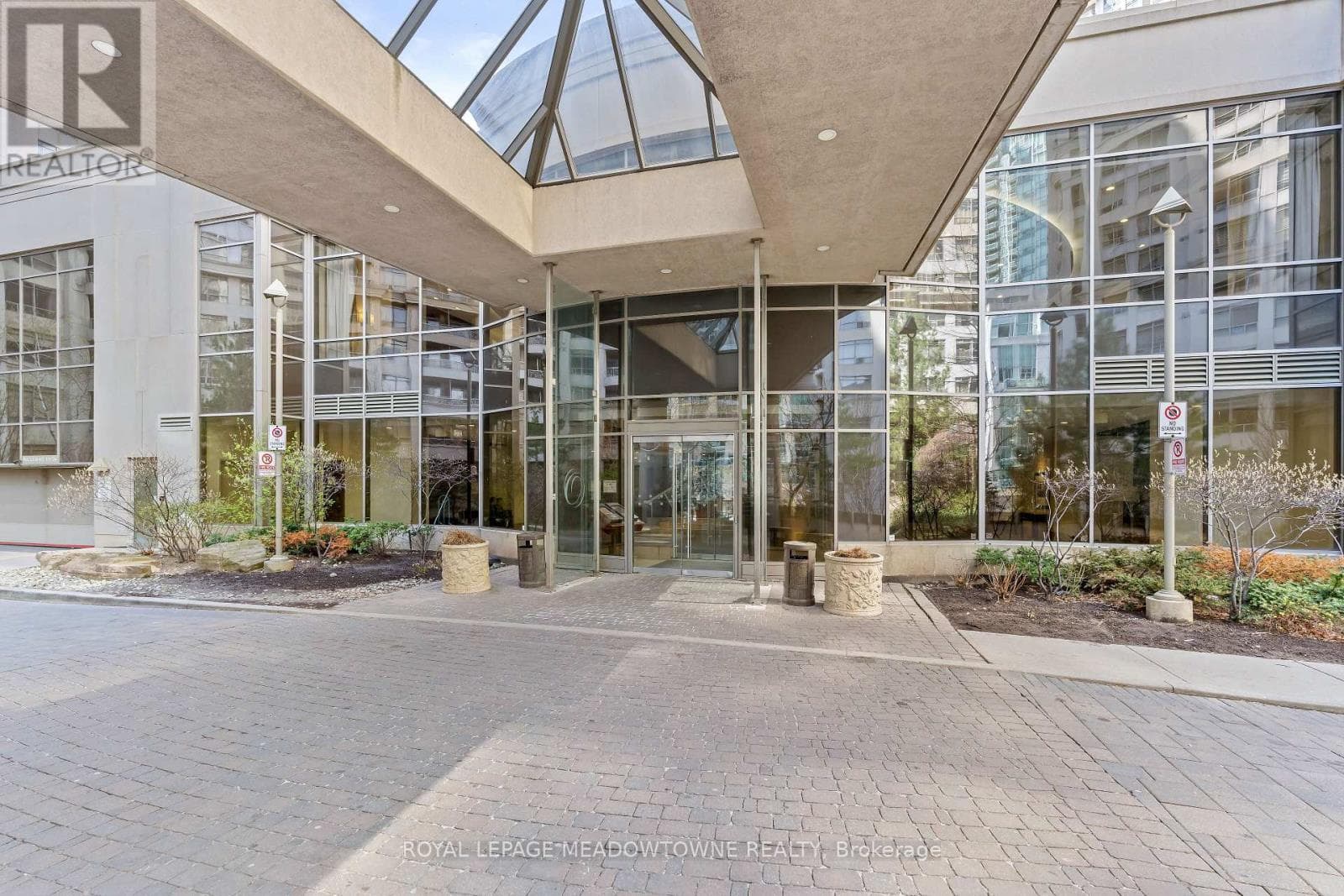 1030 - 3888 DUKE OF YORK BOULEVARD, Toronto — photo 5