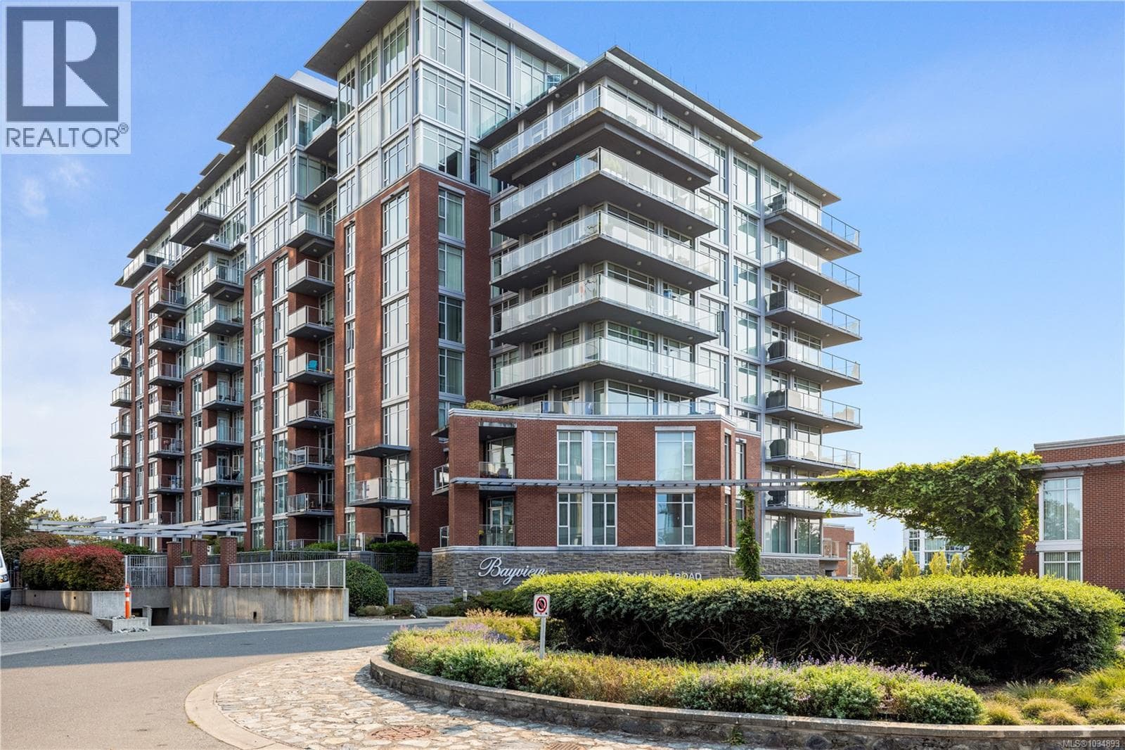 210 100 SAGHALIE ROAD in Victoria West