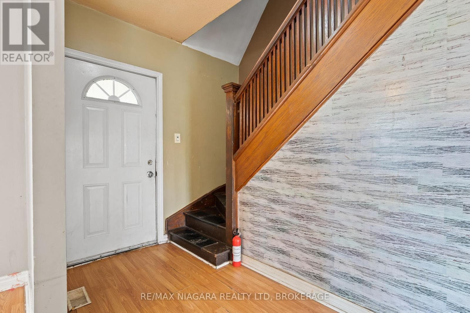 4904 FLYNN COURT, Niagara — photo 4