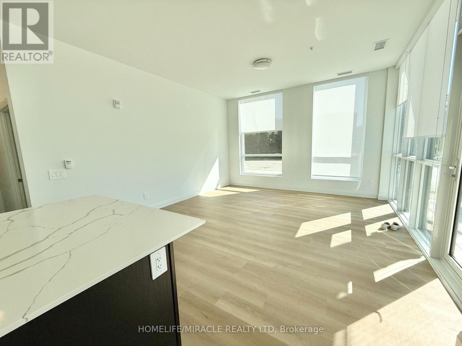 1333 WEBER Street Unit# 104, Toronto — photo 2