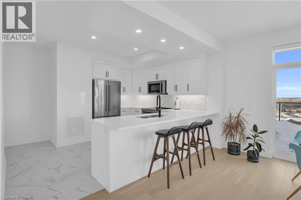 71 WYNDHAM Street S Unit# 1105 in Downtown