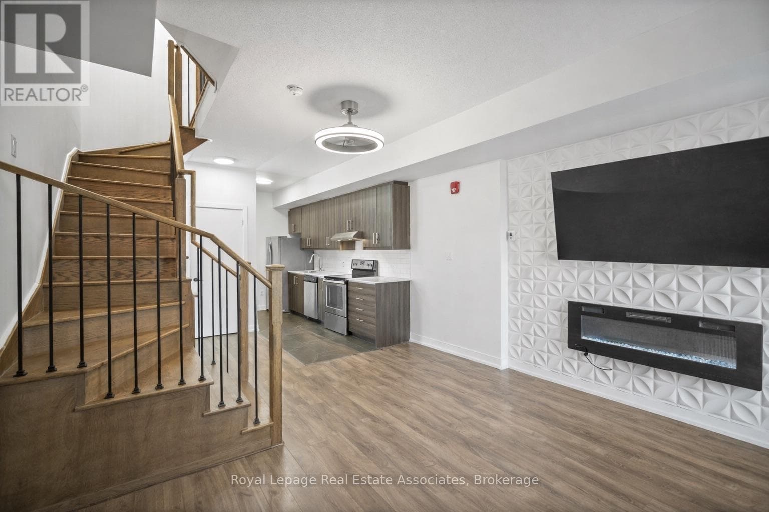 40 - 2059 WESTON ROAD in Weston