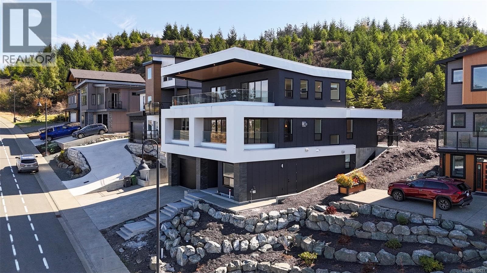 1272 KINGSVIEW ROAD, Vancouver Island — photo 2