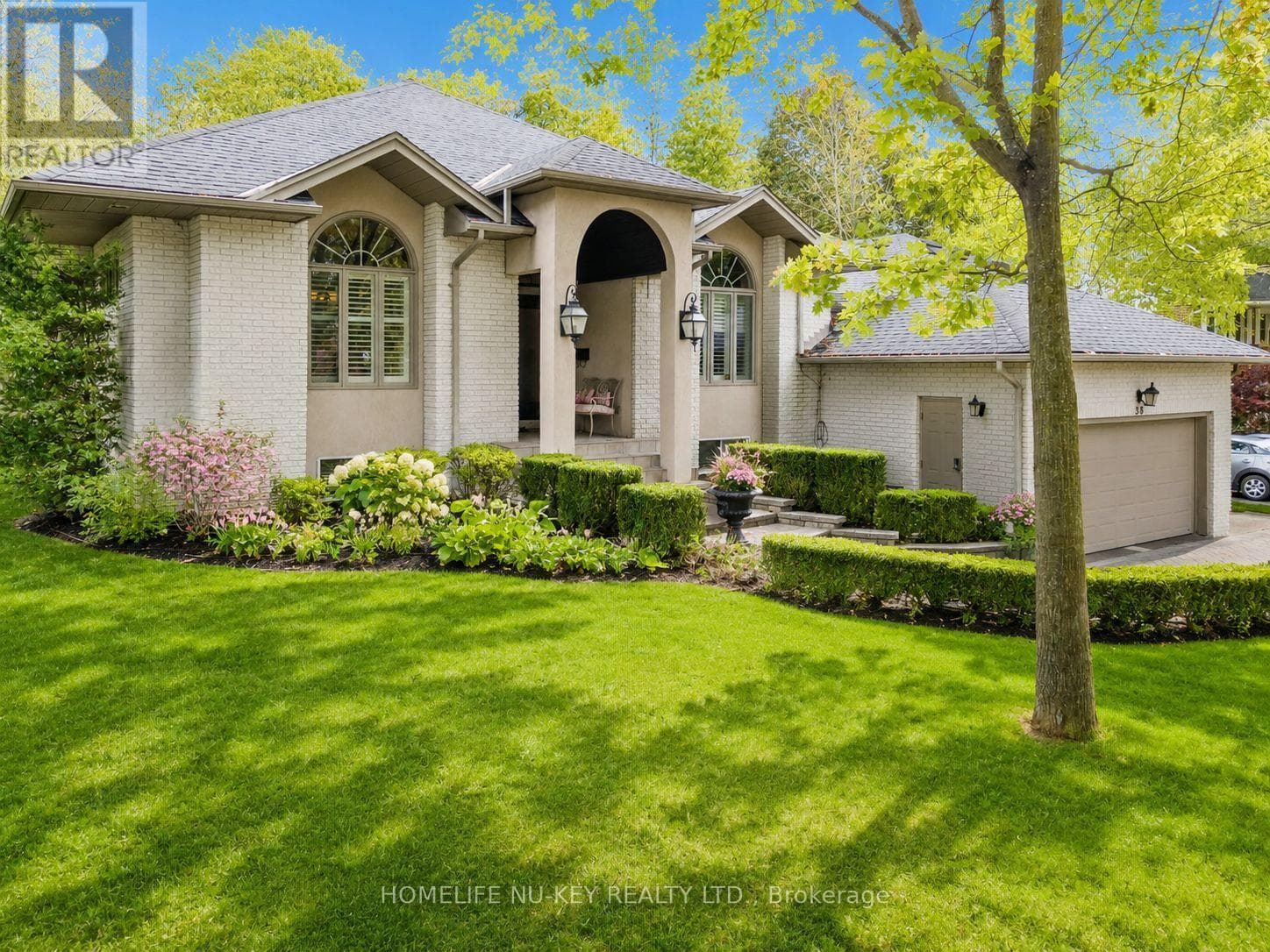 38 CASTLE DRIVE, Toronto — photo 3