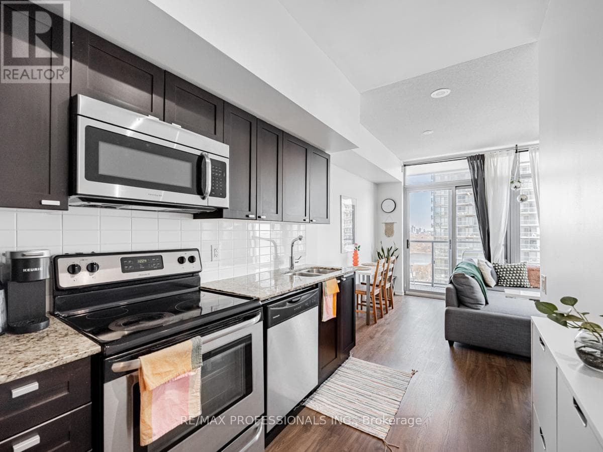2113 - 105 THE QUEENSWAY, Toronto — photo 5