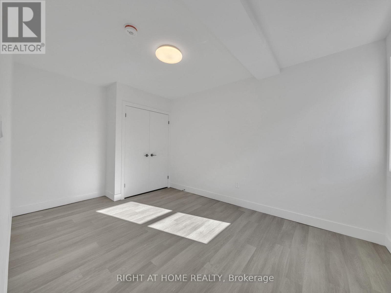 202 - 1804 DROUILLARD ROAD, Toronto — photo 5
