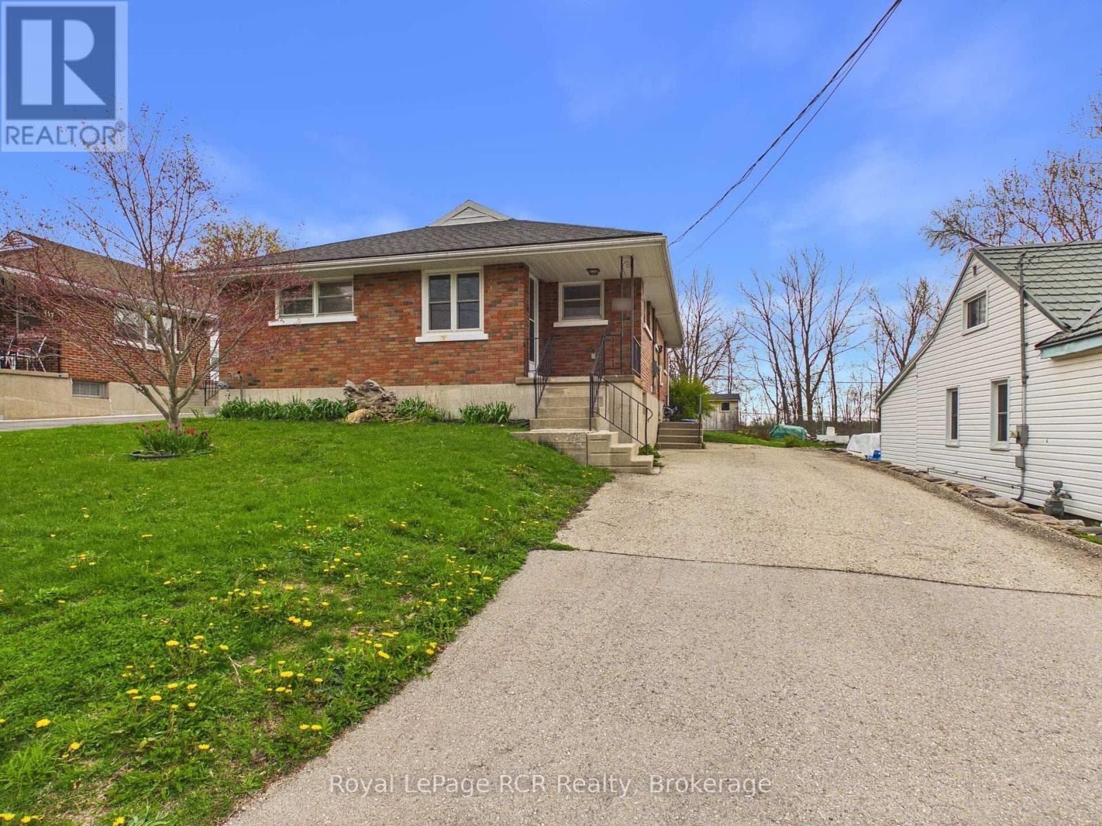 153 CARLING TERRACE in 