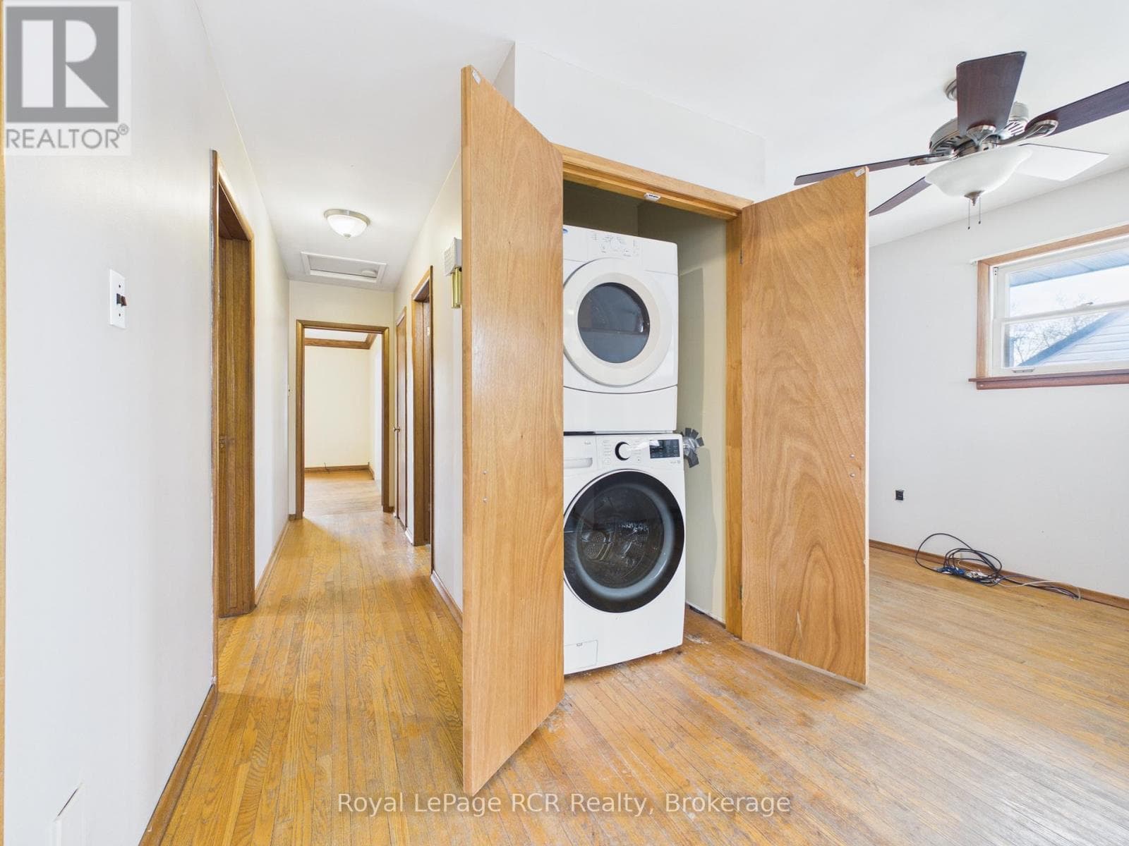 153 CARLING TERRACE, OnePoint — photo 4