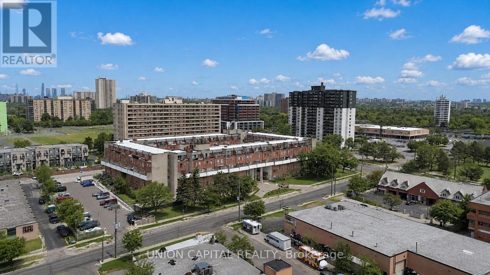 126 - 10 EDDYSTONE AVENUE, Toronto — photo 2