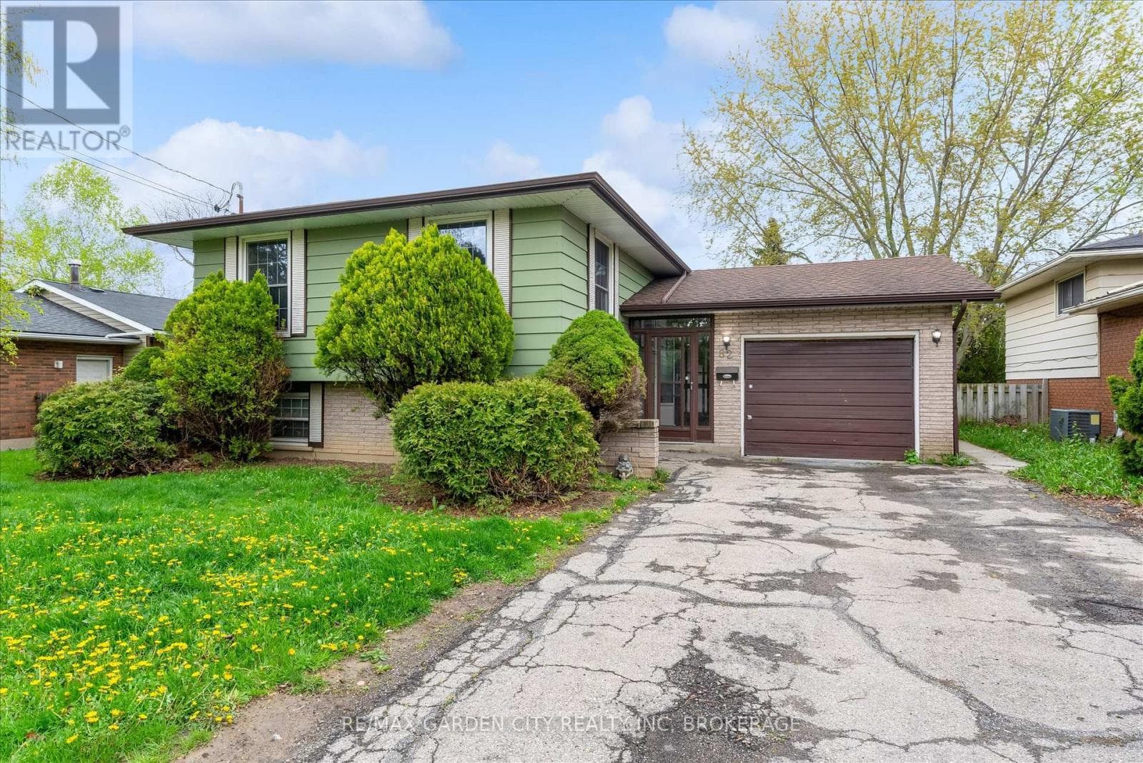 82 LINWELL ROAD in 
