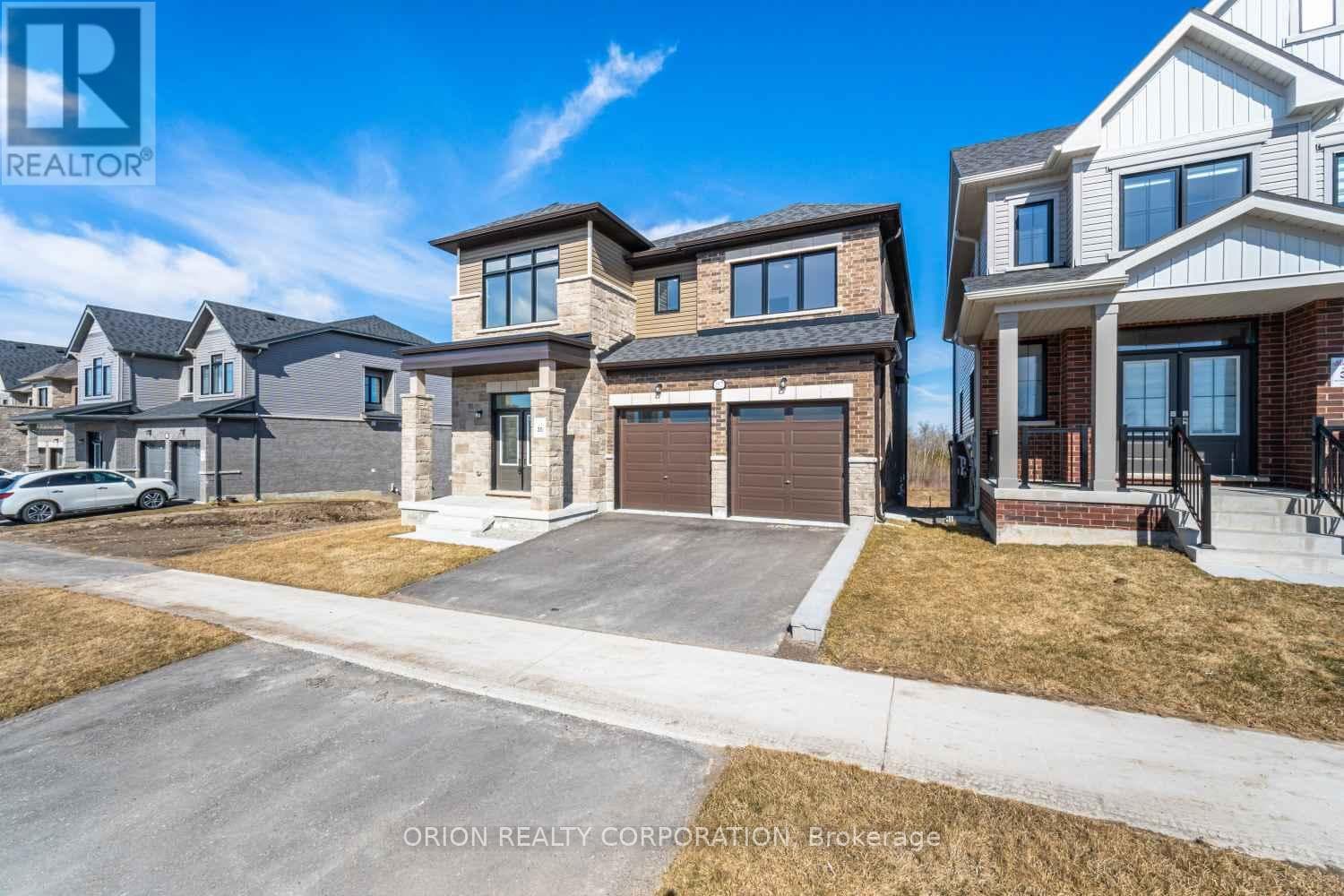 152 THICKETWOOD AVENUE, Toronto — photo 3
