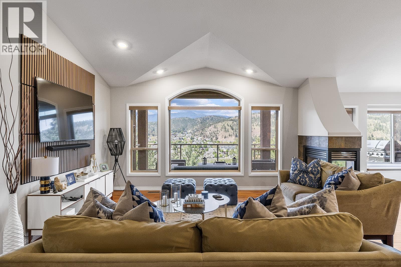 600 DENALI DRIVE, Interior REALTORS® — photo 2