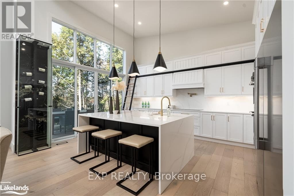 1052 WALTON AVENUE, Toronto — photo 5