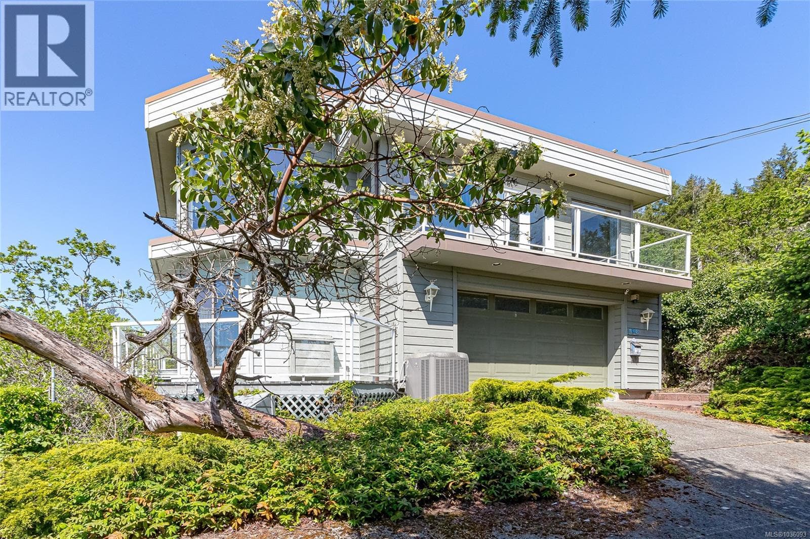 1572 KNIGHT COURT ROAD, Vancouver Island — photo 2