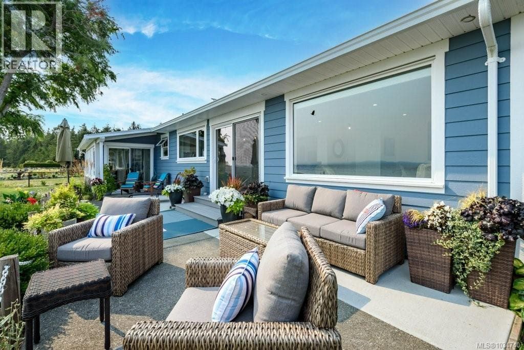1938 Singing Sands Rd, Vancouver Island — photo 4