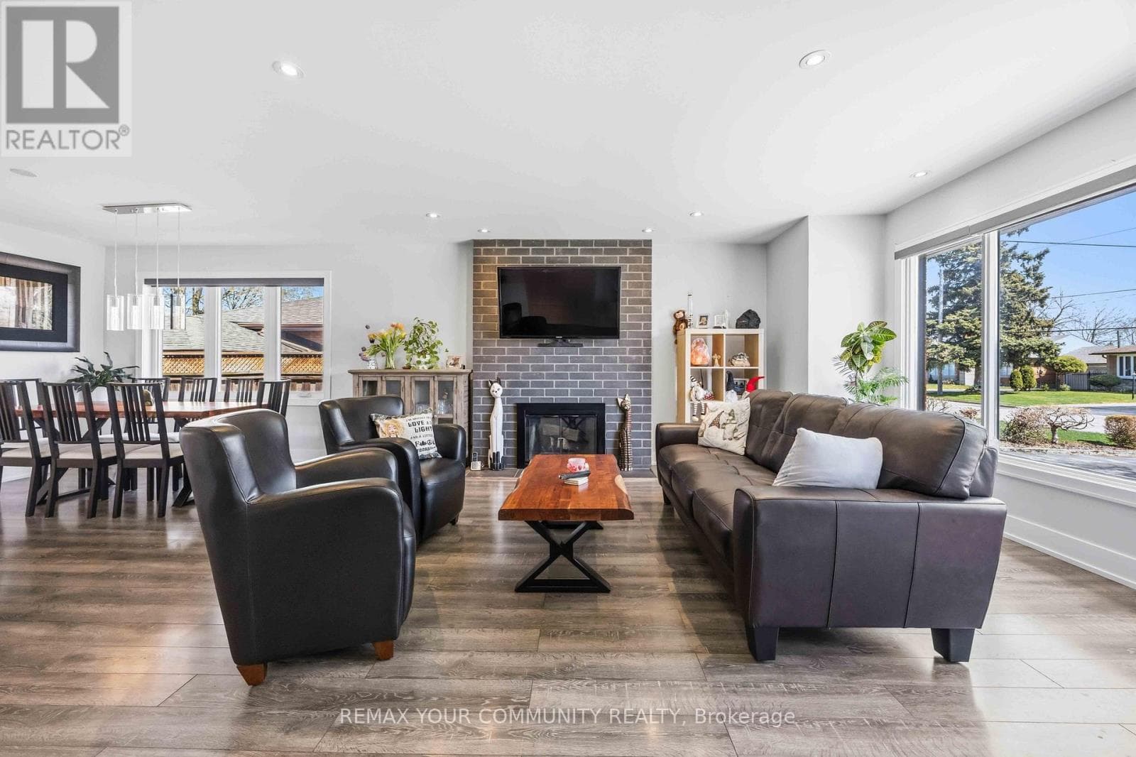 34 WALWYN AVENUE, Toronto — photo 4