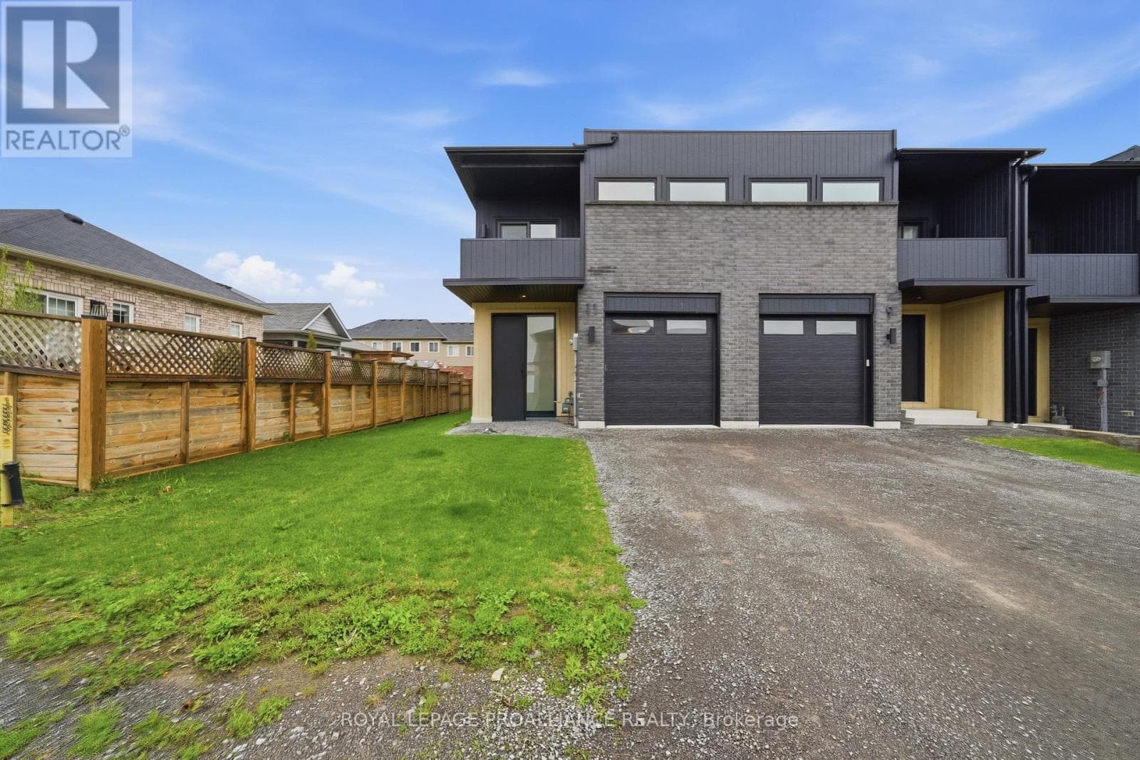 11 AMBROSIA WAY, Central Lakes — photo 2