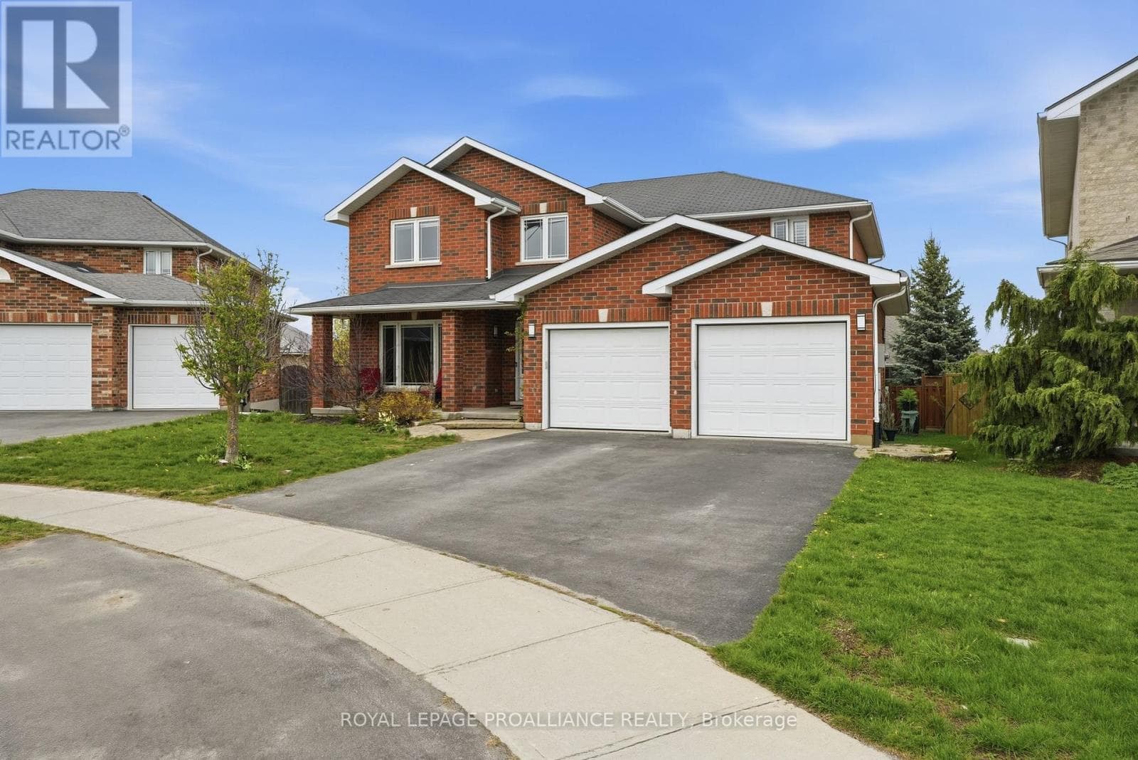 9 ESSEX DRIVE in 