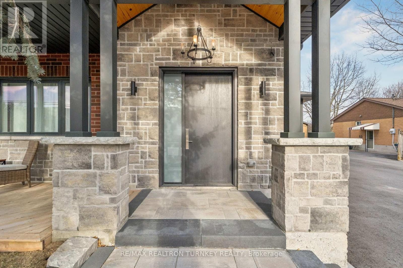 271 MAIN STREET NORTH in 