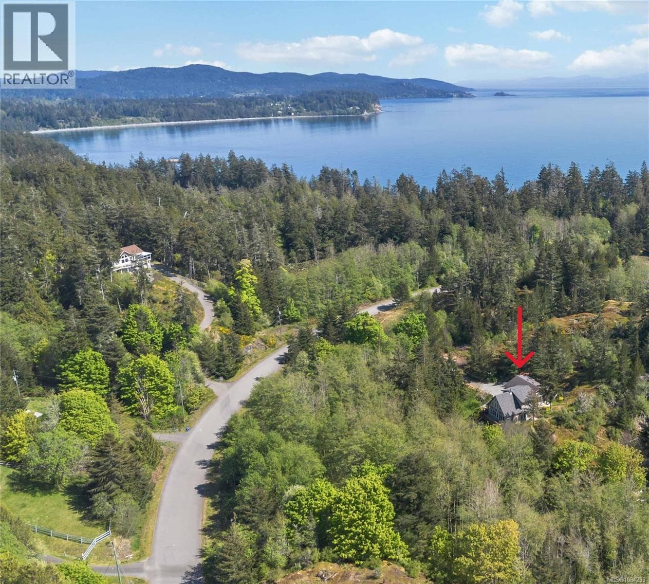 7827 Dalrae Pl, Victoria — photo 3