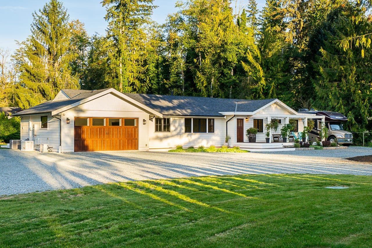 4650 MARTINGALE CRESCENT, Fraser Valley — photo 3