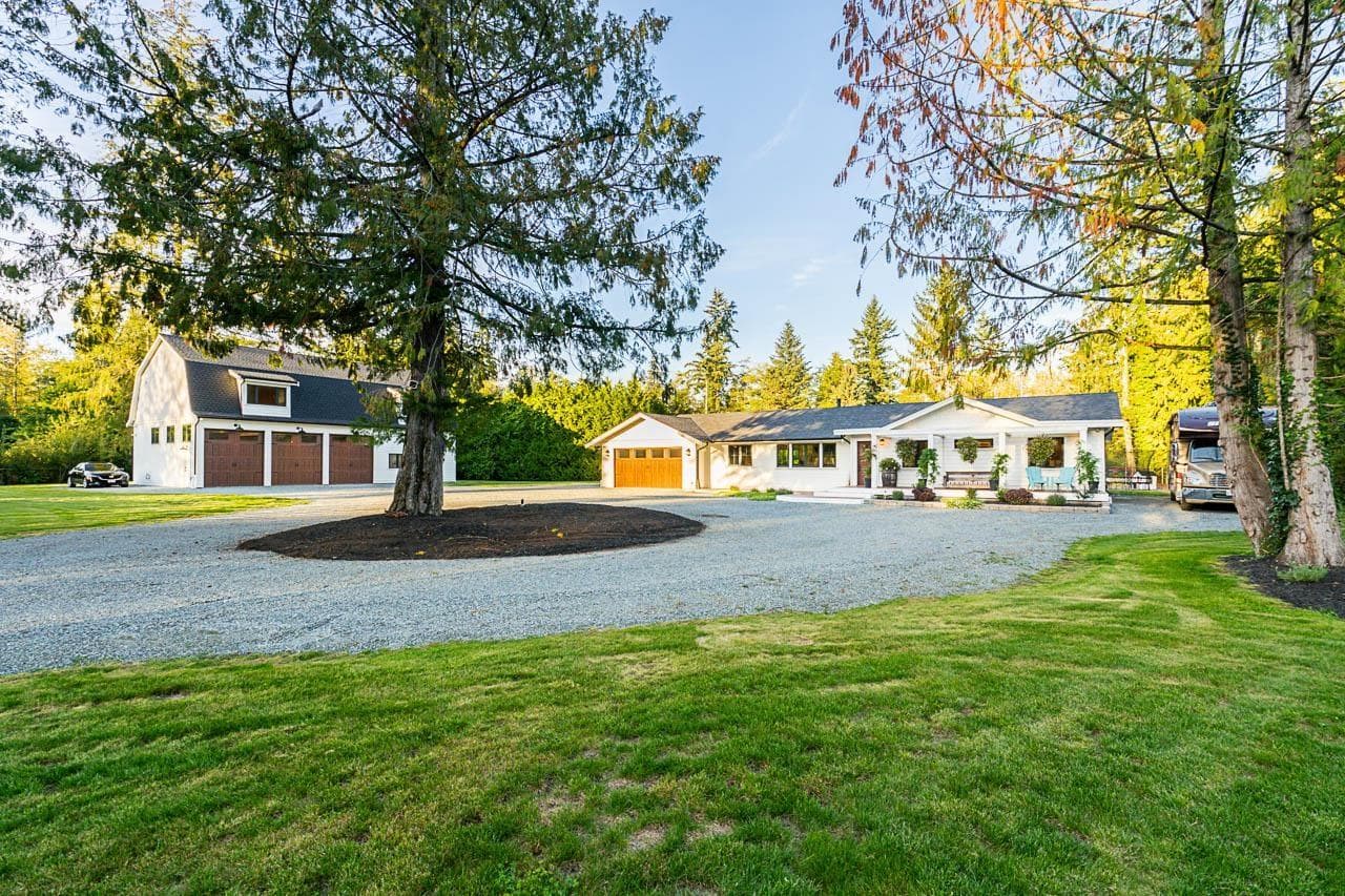 4650 MARTINGALE CRESCENT, Fraser Valley — photo 2