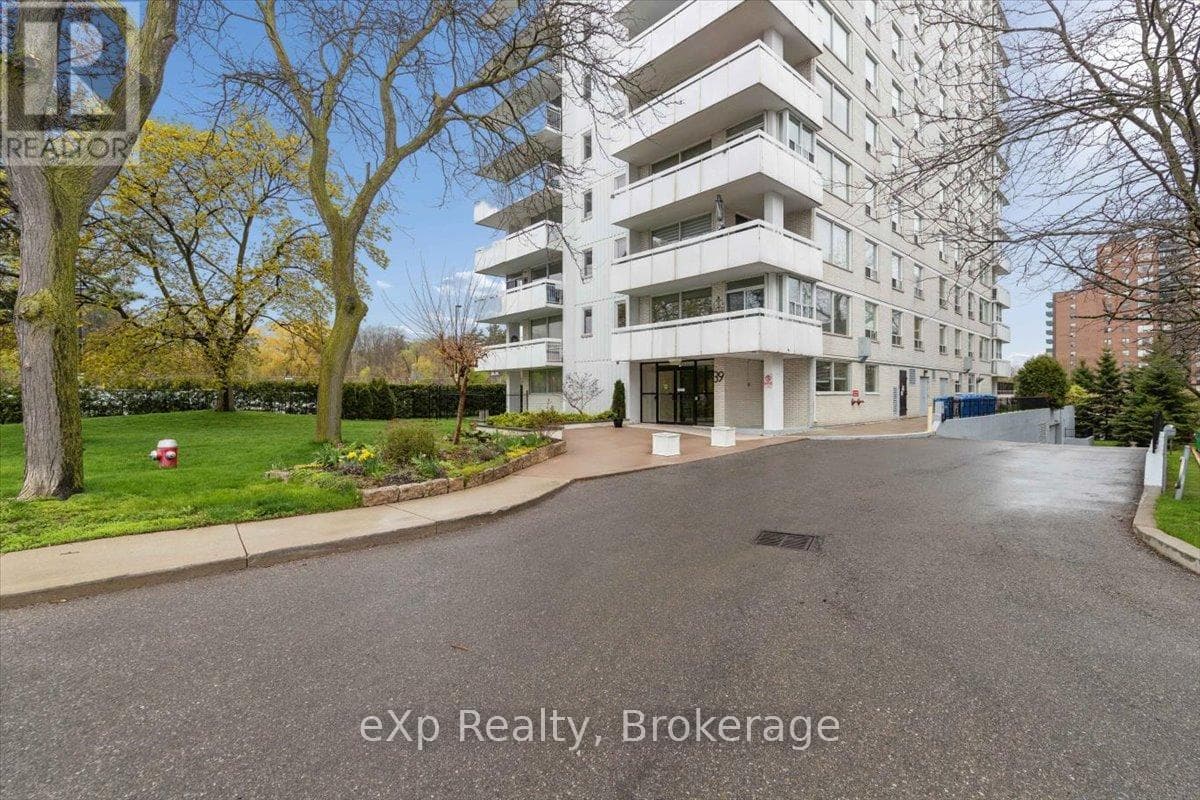 403 - 39 STAVEBANK ROAD N, OnePoint — photo 3