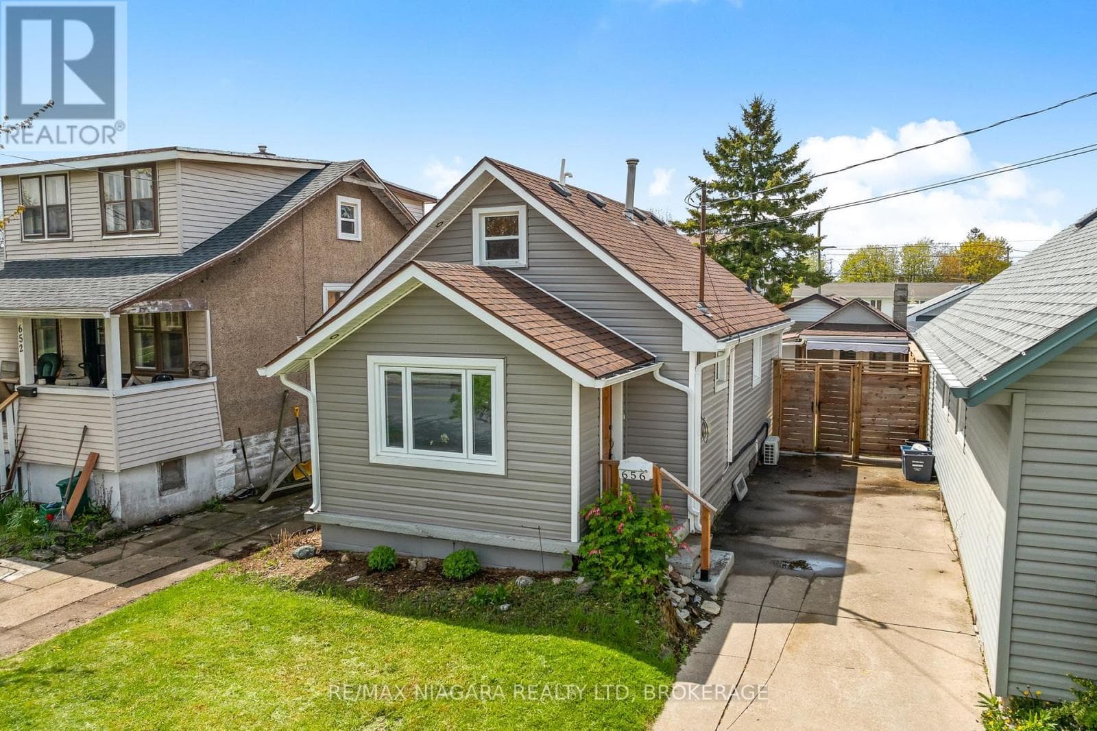 656 STEELE STREET, Niagara — photo 2