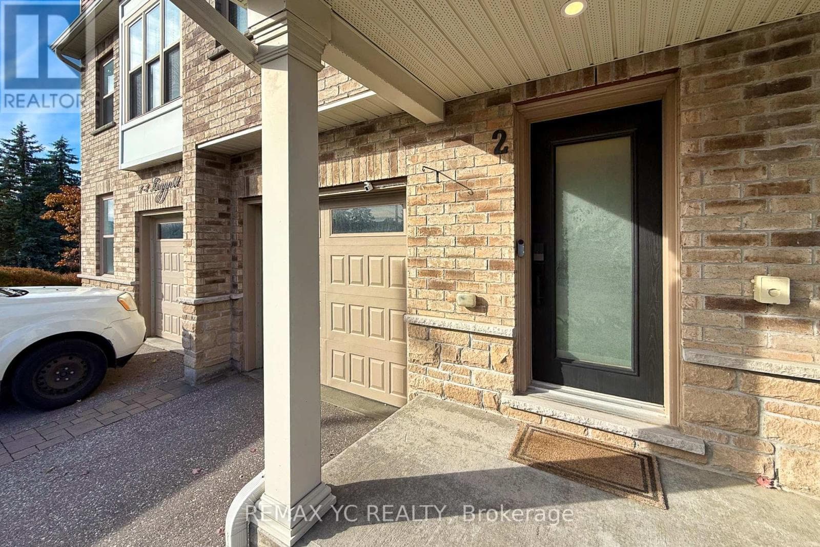 2 - 1 LEGGOTT AVENUE, Toronto — photo 2