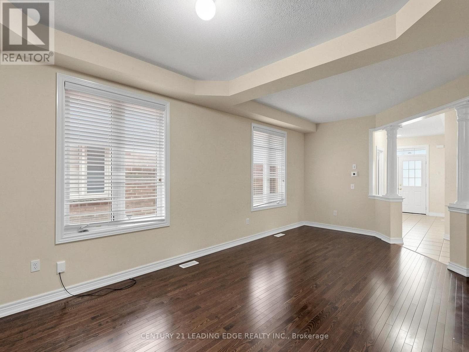 51 DRUMMONDVILLE DRIVE, Toronto — photo 2
