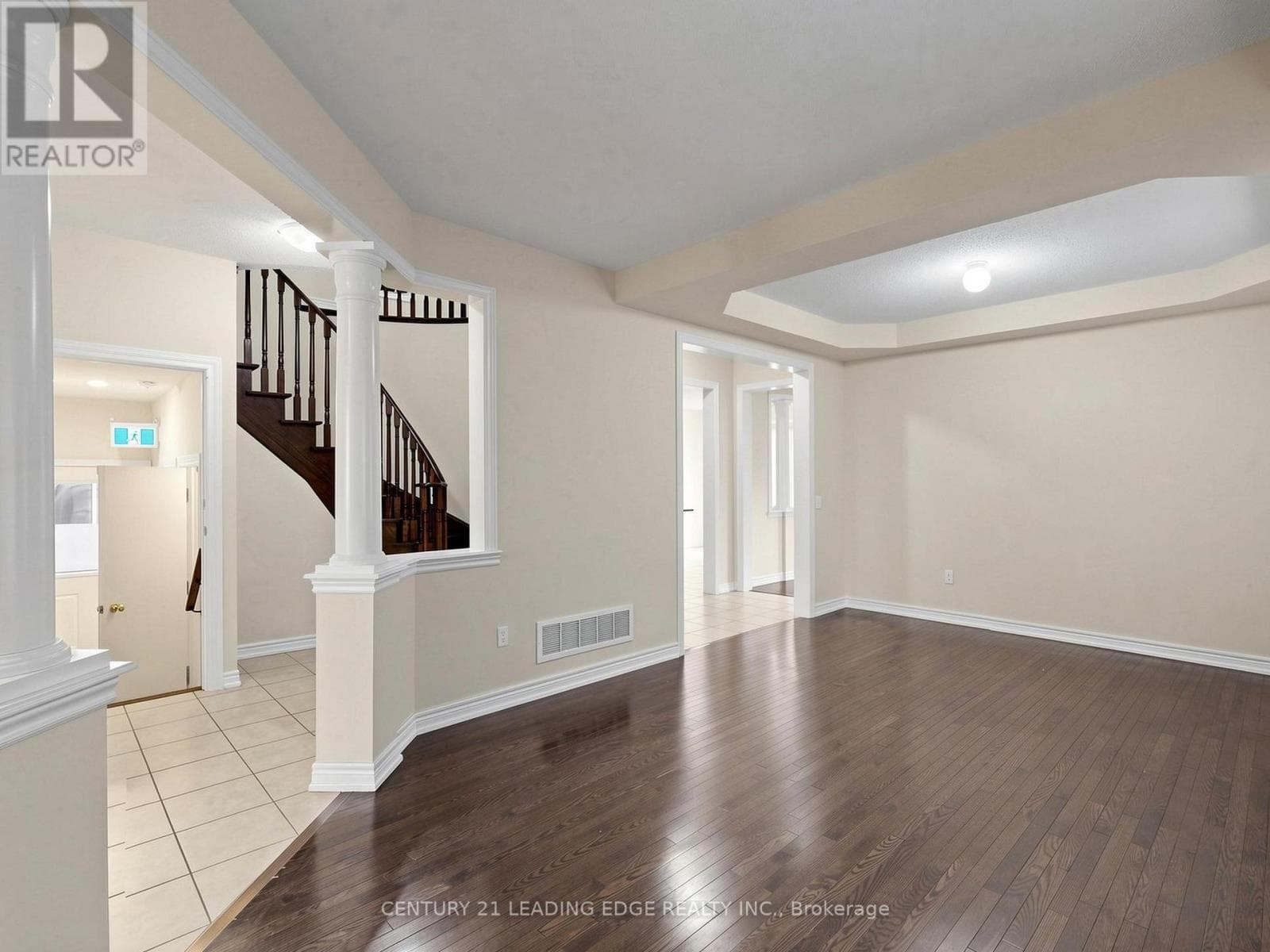 51 DRUMMONDVILLE DRIVE, Toronto — photo 3
